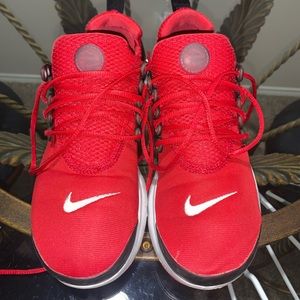 NIKE Presto
